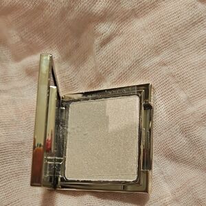 Jouer Radiant Gold Highlighter